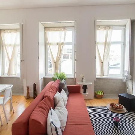 Smooth By City Hosts Apartment *